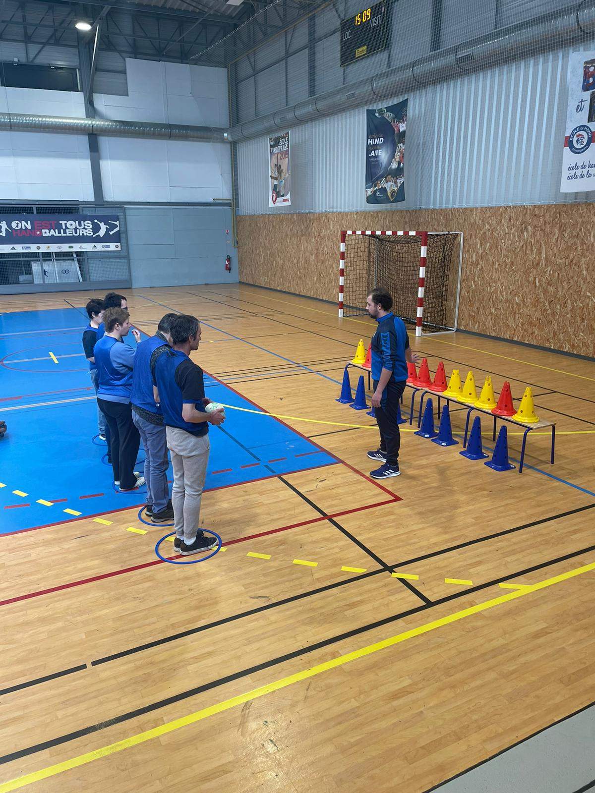 Album - Séance Découverte Du Hand Adapté Le 22 Avril... - Club Handball ...