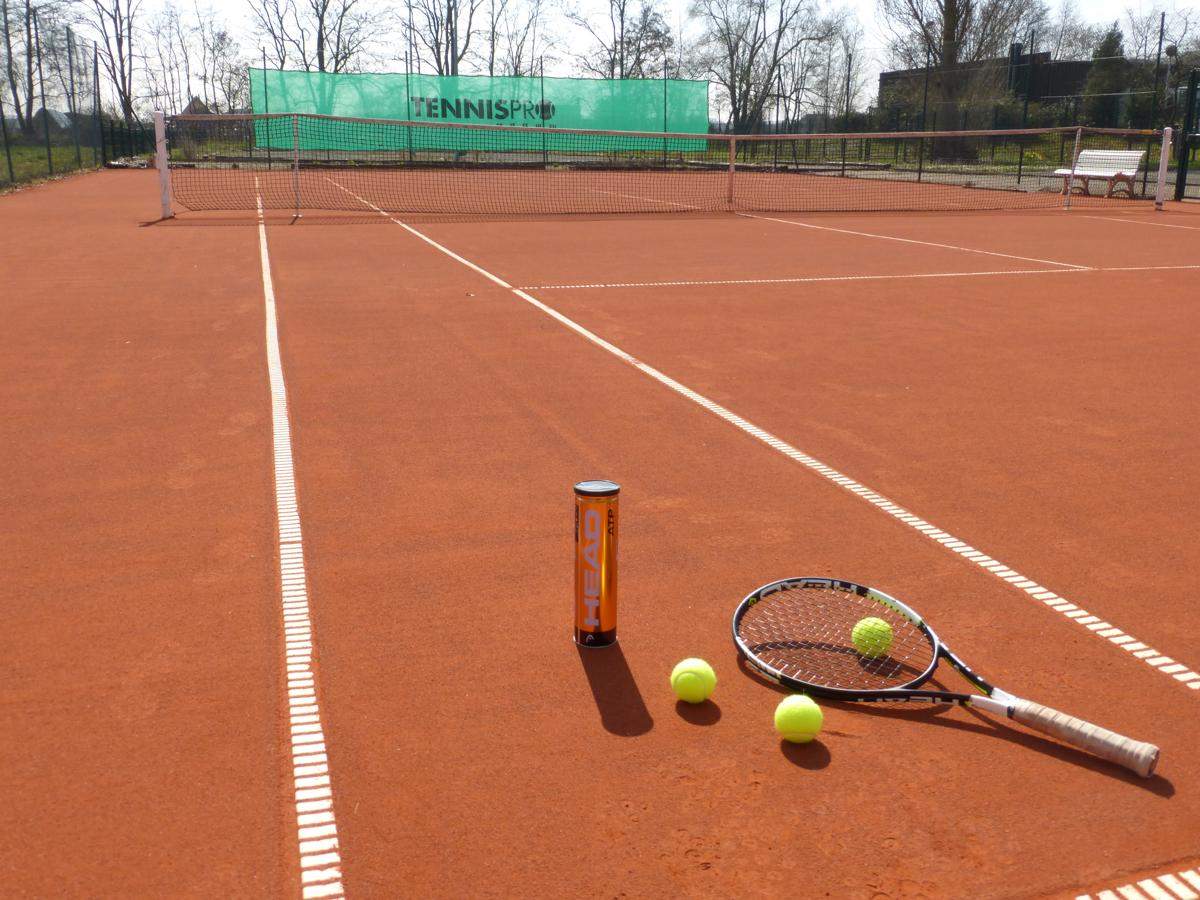 actualit-ouverture-du-terrain-en-terre-battue-club-tennis-tennis